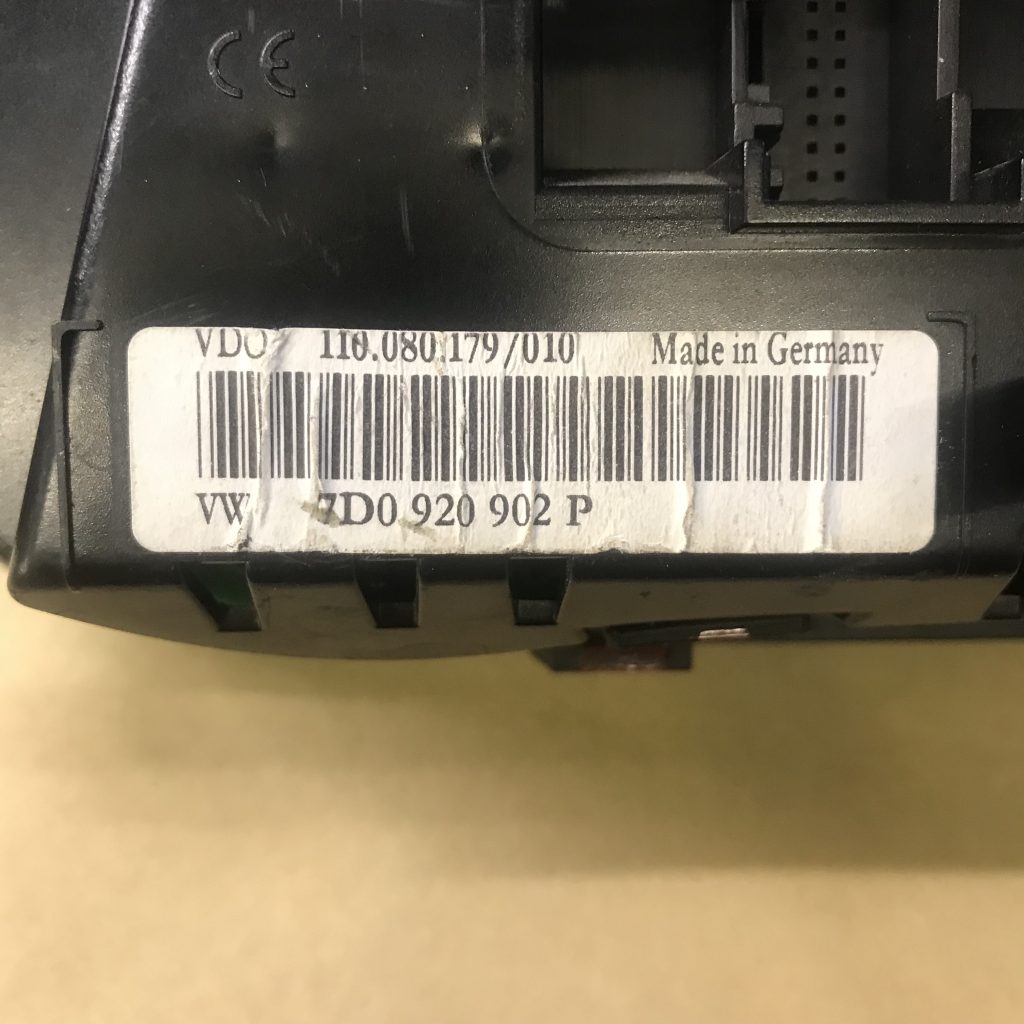 Volkswagen Transporter T4 Instrument cluster VDO 7D0920902x